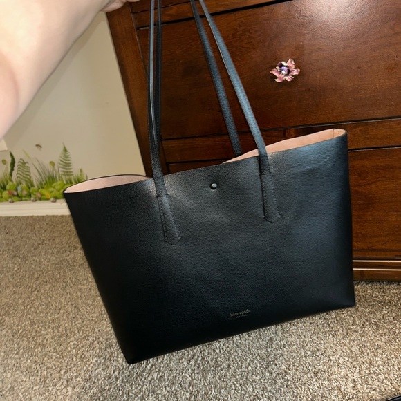 Kate Spade Large Black Tote with Matching Pouch ♠️ - Picture 5 of 13
